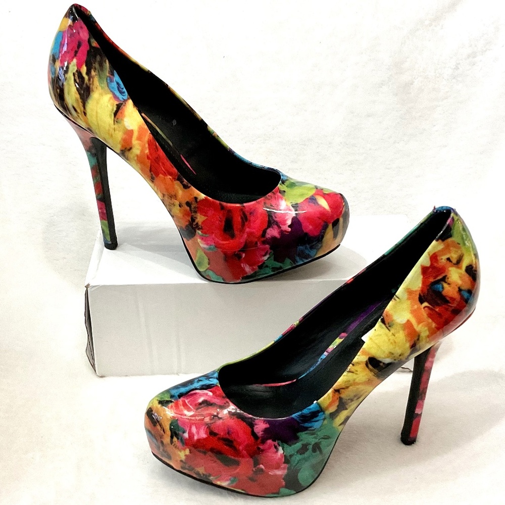 Steve Madden NALA Stiletto High Heel Patent Leather platform Pumps Sz 9.5